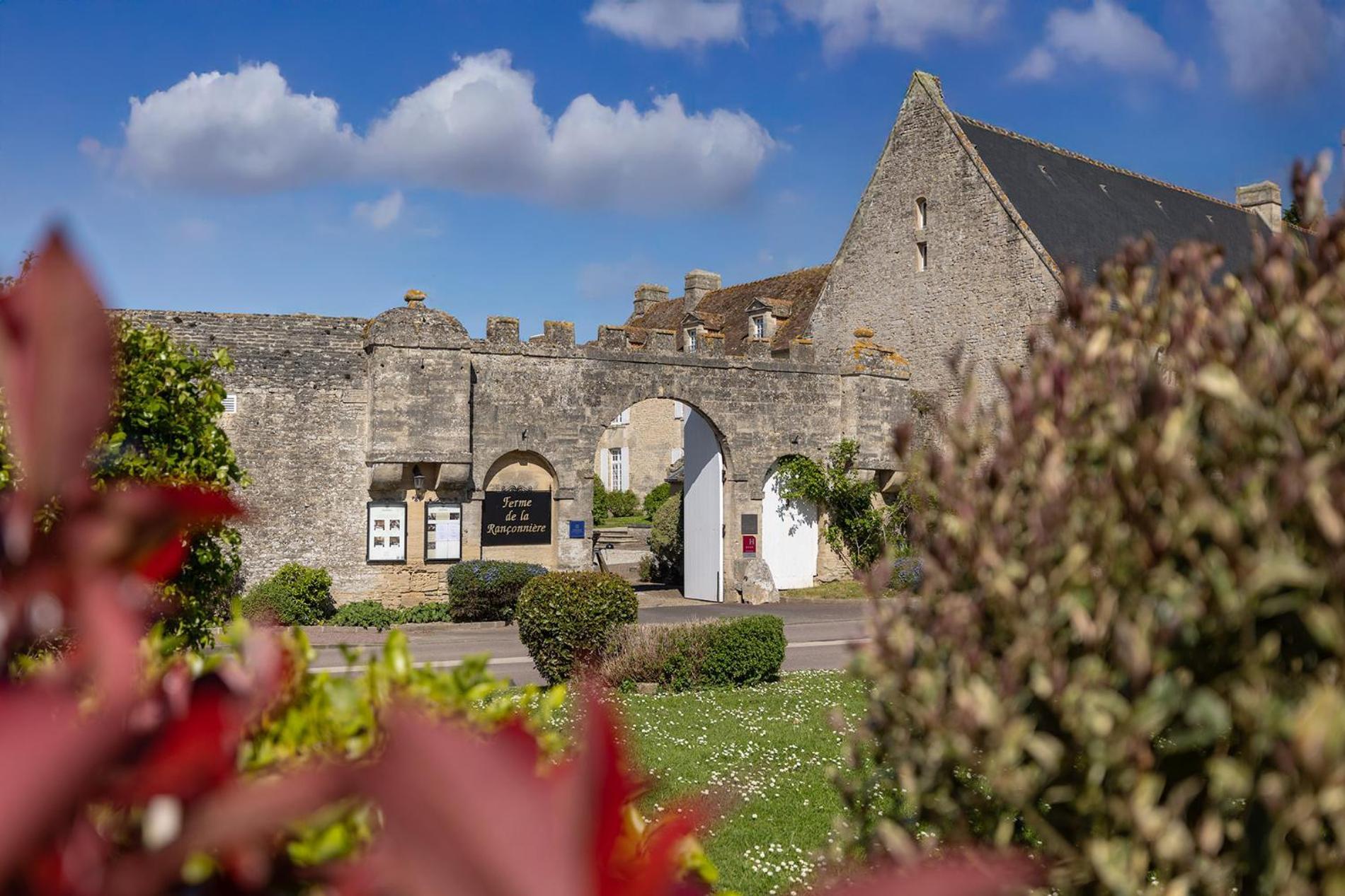 Ferme De La Ranconniere - Hotel & Restaurant Crepon ภายนอก รูปภาพ